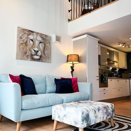 Jungle Escape, City Apartment With Parking & Terrace Chester Zewnętrze zdjęcie